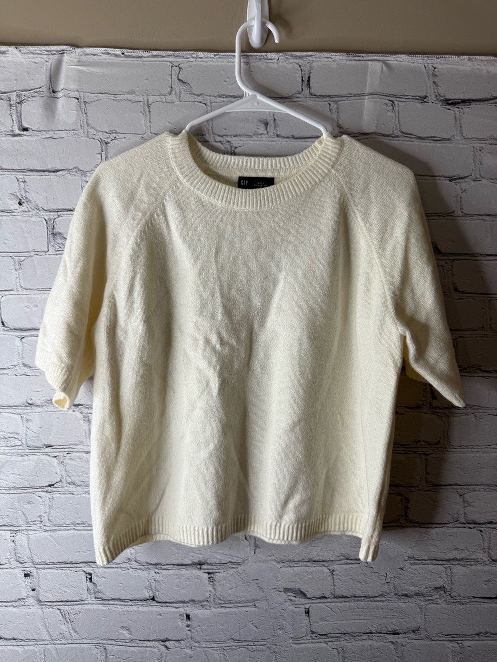 GAP Cream Short-Sleeve Knit Top